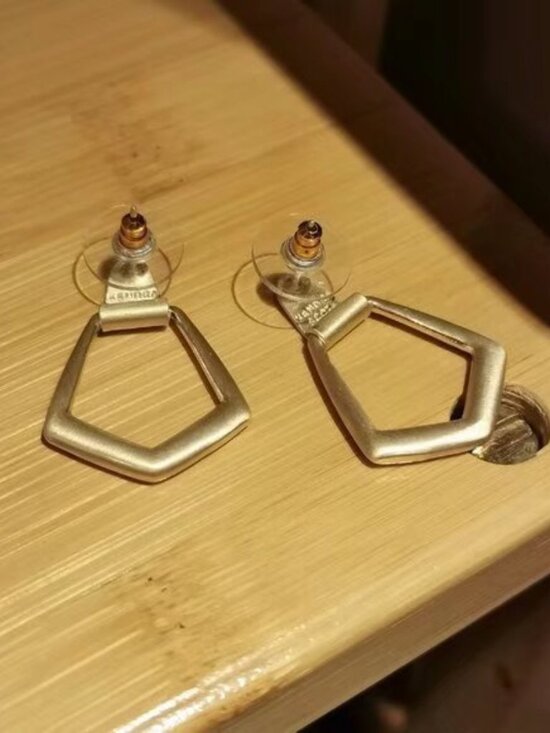 Kendra Scott Jewelry - Kendra Scott Stud Earrings